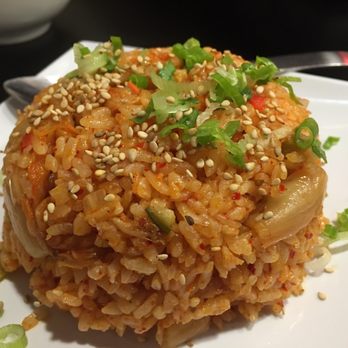 Vons Chicken - Kimchee fried rice. Pretty good. I liked it. - Chicken Wings Near Me - Concord, California