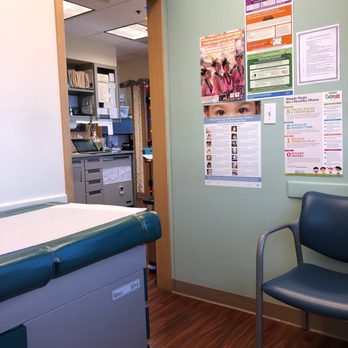 Michael Sia, MD - One of the exam rooms. - Pediatricians Near Me Michael Sia, MD - One of the exam rooms. - Pediatricians Near Me