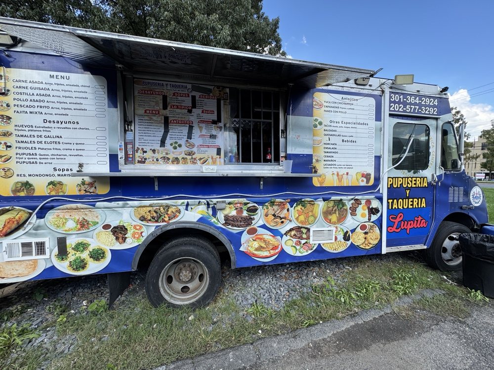 Pupuseria y Taqueria Lupita