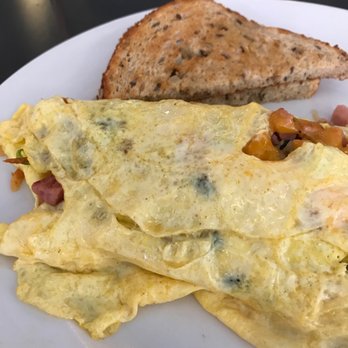 Hen House Eatery - Breakfast & Brunch Near Me - Minneapolis, Minnesota
