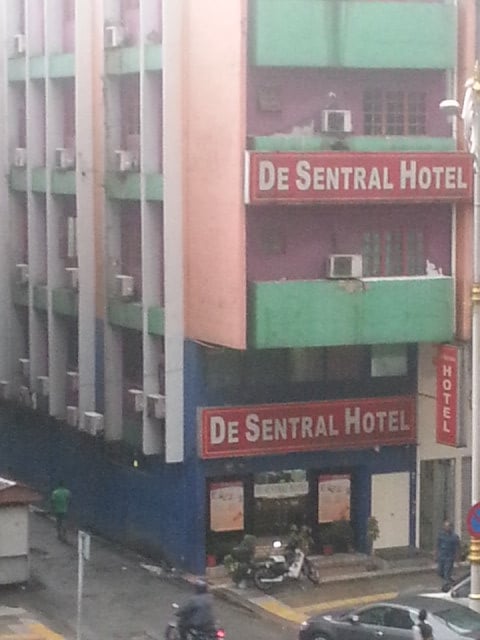 De Sentral Hotel
