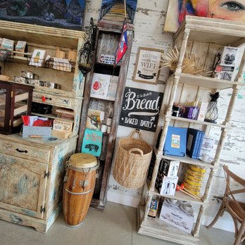 Paladar Cuban Eatery & Bakery - The most adorable souvenirs & tiny coffee makers. - Cuban Near Me - St. Augustine, Florida