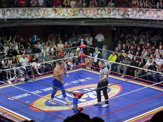 Arena Coliseo by null