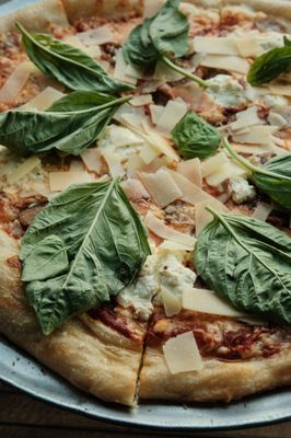 SnapBack Pizzeria by null
