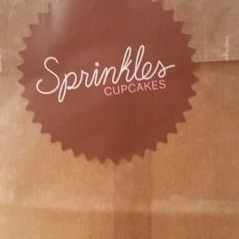 Sprinkles Georgetown - Cute little cupcake bag - Bakeries Near Me - Washington, DC, District of Columbia Sprinkles Georgetown - Cute little cupcake bag - Bakeries Near Me - Washington, DC, District of Columbia