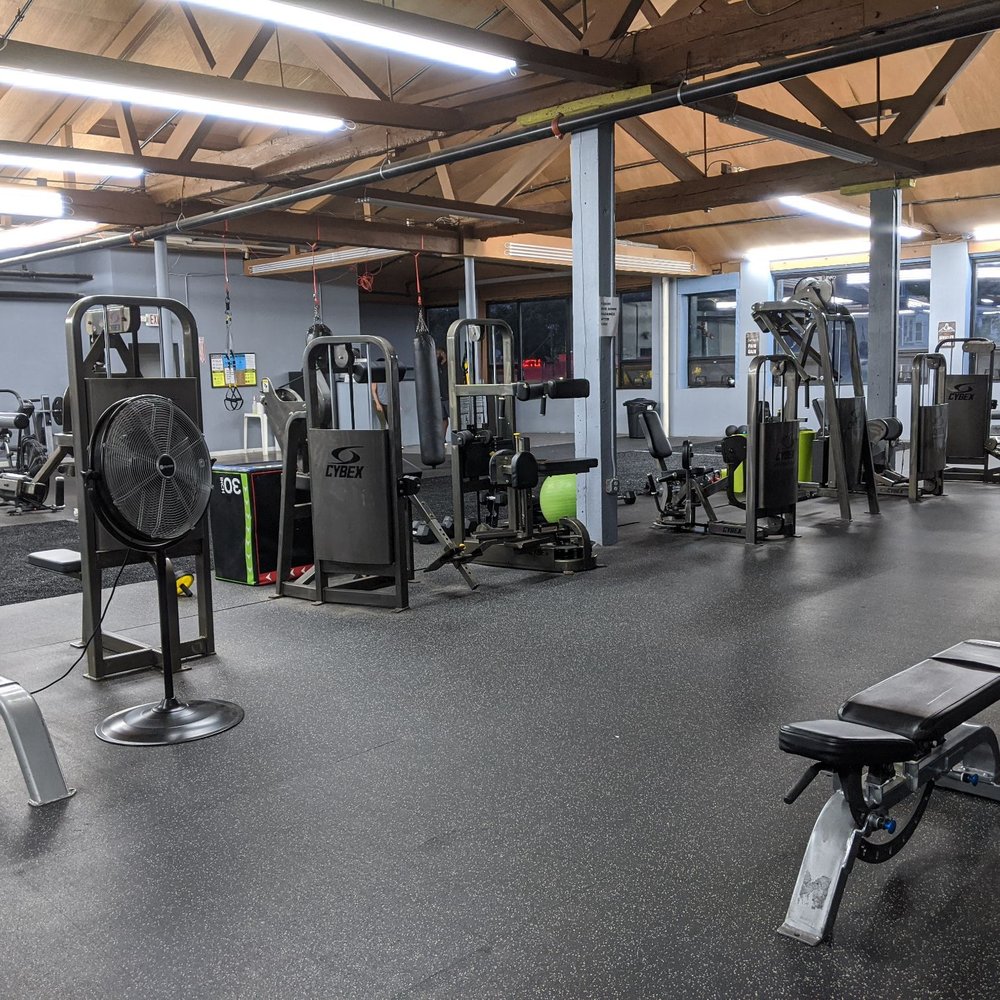 The Workout Gym Paterson - The main room - Gyms Near Me - Paterson, New Jersey The Workout Gym Paterson - The main room - Gyms Near Me - Paterson, New Jersey
