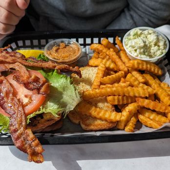 Johnson Creek Tavern - bacon, lettuce, and fries - Seafood Near Me - Harbor Island, South Carolina