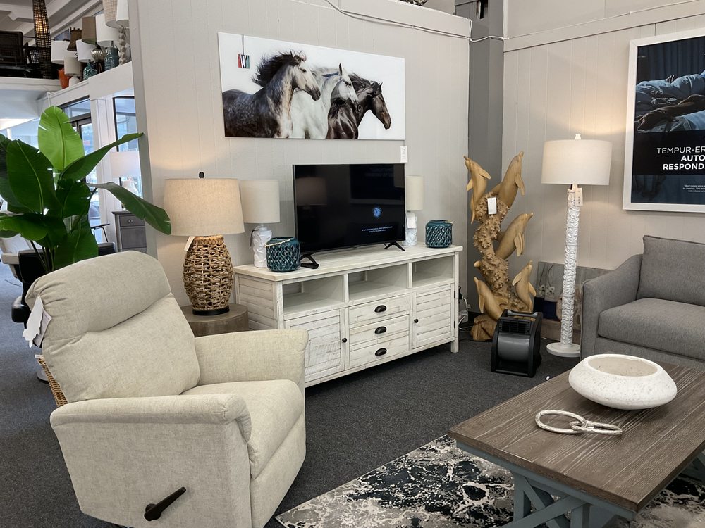 THE MIND’S EYE INTERIORS 195 Photos 4281 Rice St, Lihue, Hawaii