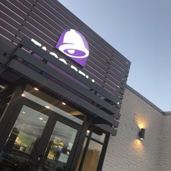 Taco Bell - Outside
