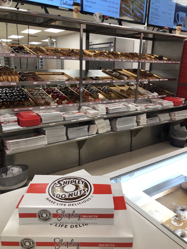 DONUT MAKER 64 Photos & 132 Reviews 9625 E Arapahoe Rd, Greenwood