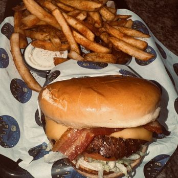 5th Street Burger & Fries - Bacon cheddar burger with Nashville Hot seasoned Fries - Burgers Near Me - Tempe, Arizona