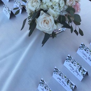 Vestra Rosa Weddings - Card Table Floral Arrangement by Vestra Rosa - Floral Designers Near Me - Anaheim, California Vestra Rosa Weddings - Card Table Floral Arrangement by Vestra Rosa - Floral Designers Near Me - Anaheim, California