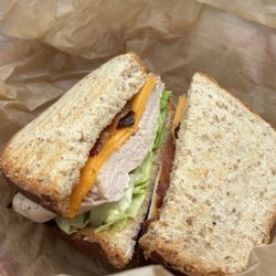 Daylily - Turkey club