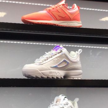Shoe Palace - Shoe Stores Near Me - Camarillo, California