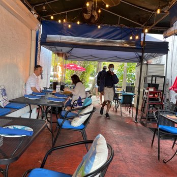 The Bridge Cafe - Outside patio - Breakfast & Brunch Near Me - Delray Beach, Florida