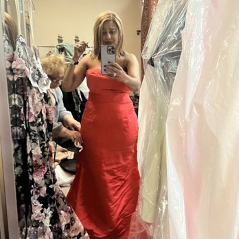 Maggie's Alterations - Incredible work on a Oscar De La Renta Gown - Sewing & Alterations Near Me - Studio City, California Maggie's Alterations - Incredible work on a Oscar De La Renta Gown - Sewing & Alterations Near Me - Studio City, California