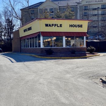 Waffle House - Outside - Breakfast & Brunch Near Me - Kansas City, Missouri