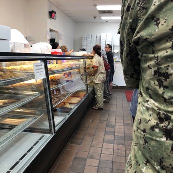 Photo of Kamehameha Bakery - Honolulu, HI, United States. The line!