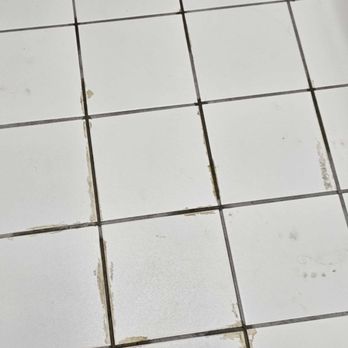 Super 8 by Wyndham Rochelle - Bathroom tiles - Hotels Near Me - Rochelle, Illinois