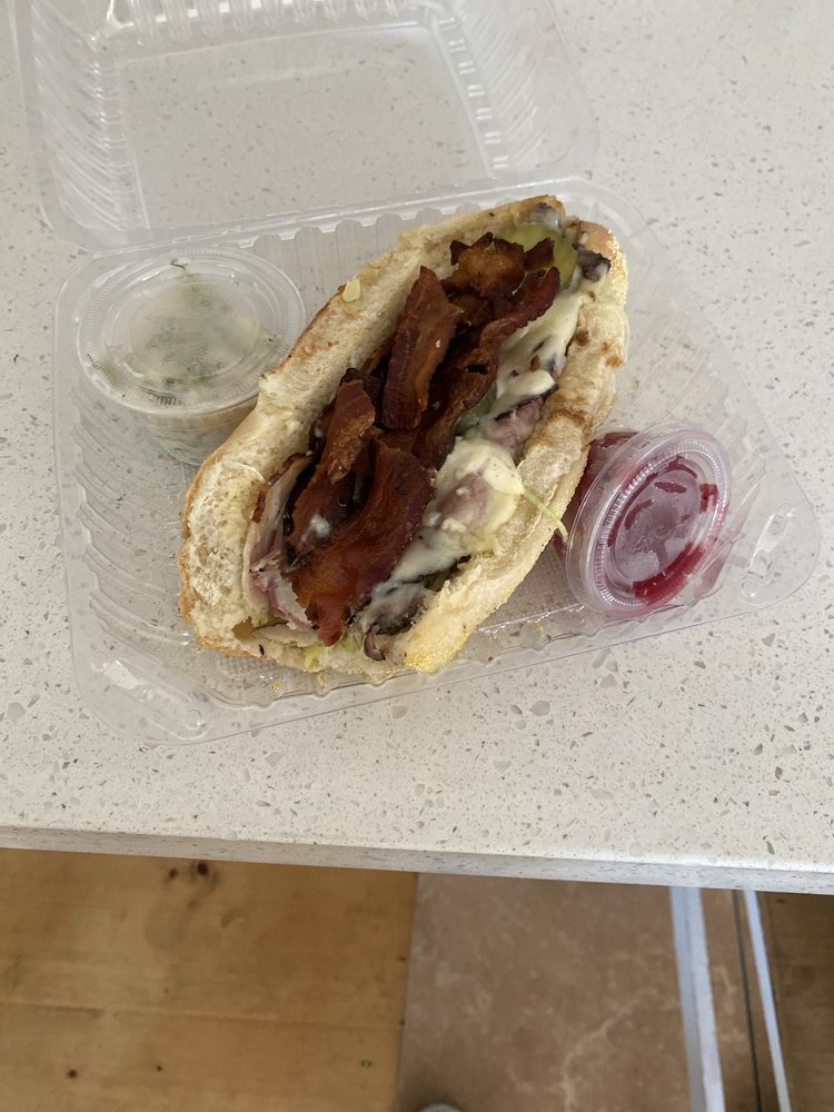 Poway Liquor & Deli