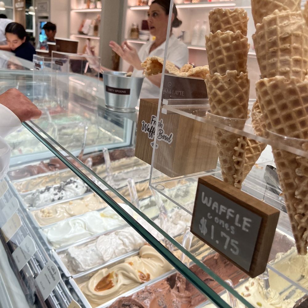 Bacio di Latte - Wow - Ice Cream & Frozen Yogurt Near Me - Los Angeles, California Bacio di Latte - Wow - Ice Cream & Frozen Yogurt Near Me - Los Angeles, California