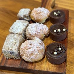 Americana Kitchen & Bar - Pastries