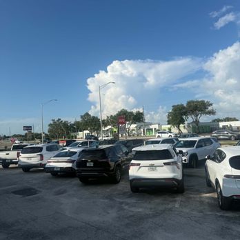 Avis Rent A Car - Car Rental Near Me - Venice, Florida Avis Rent A Car - Car Rental Near Me - Venice, Florida