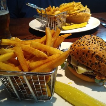 Yard House - Kurobuta Pork - New American Near Me - Phoenix, Arizona