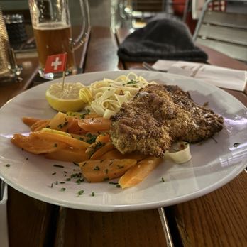 Restaurant Rathaus Brauerei - Cordon Bleu Veal and noodles - Bavarian Near Me - Luzern, LU Restaurant Rathaus Brauerei - Cordon Bleu Veal and noodles - Bavarian Near Me - Luzern, LU