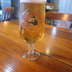 Comfortable Gill Inn