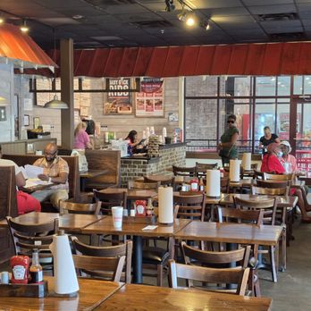 Shane's Rib Shack - Clean dining area - Barbeque Near Me - Atlanta, Georgia