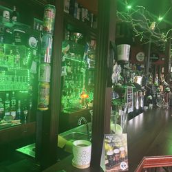 Corner Pub - Pub