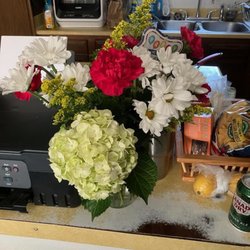 Allyson's Flowers - What my aunt received
