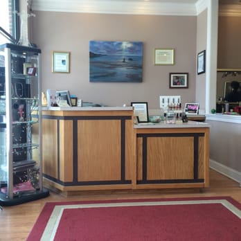 Twisted Scissors - Hair Salons Near Me - Virginia Beach, Virginia