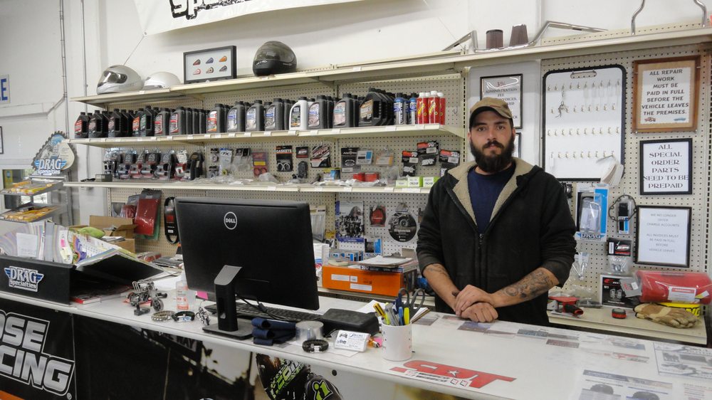 COLLINS AUTOMOTIVE Updated April 2024 204 S Meridian Ave, Cozad