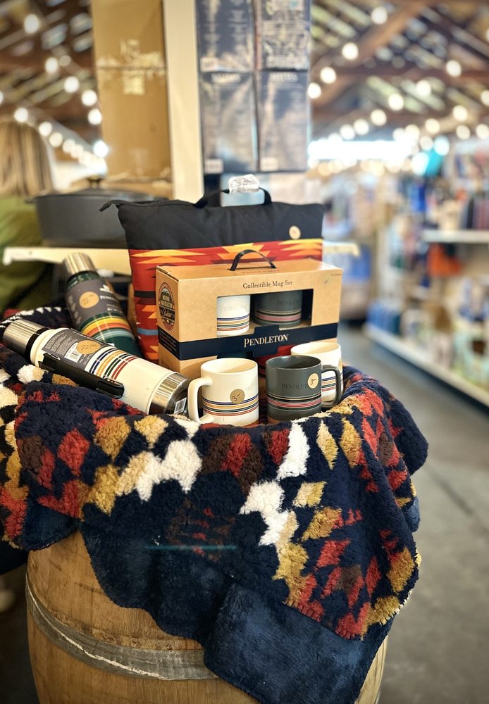 CACHE LIQUIDATION Updated May 2024 123 N Molalla Ave, Molalla