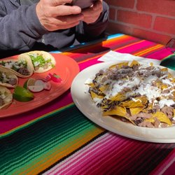 Guacamole Restaurant - Tacos and nachos