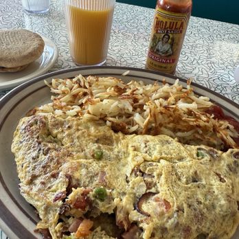 Davies' Chuck Wagon Diner - Davies Farm Omelette - Diners Near Me - Lakewood, Colorado