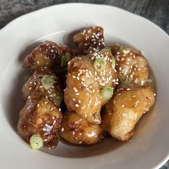 The Monroe - General Tso cauliflower - New American Near Me - Orlando, Florida