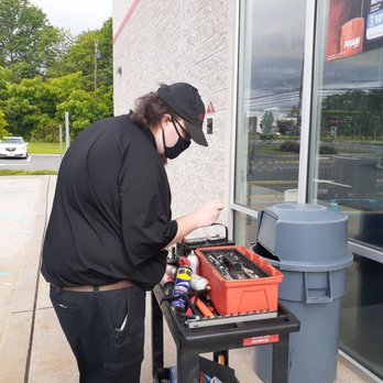 Advance Auto Parts - Robert the battery tech. - Auto Parts & Supplies Near Me - Parsippany, New Jersey Advance Auto Parts - Robert the battery tech. - Auto Parts & Supplies Near Me - Parsippany, New Jersey