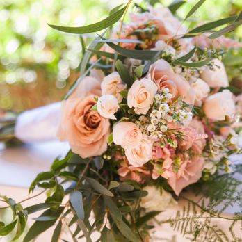 Visual Impact Design - I was SO in love with my bouquet!!! Cathy did such an amazing job!!! - Floral Designers Near Me