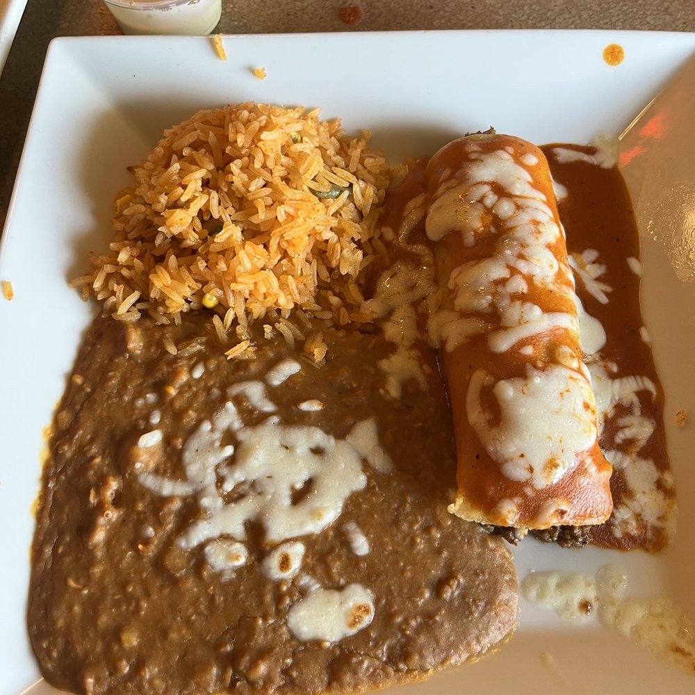 El Maguey - Beef Enchilada Lunch Plate - Mexican Near Me - Moncks Corner, South Carolina