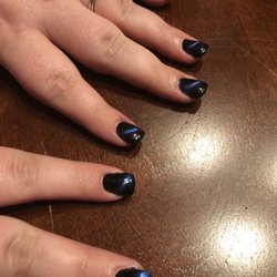 Manhattan Nails