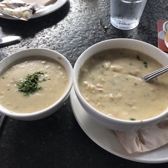 Yard House - Clam chowder - Bars Near Me - Long Beach, California
