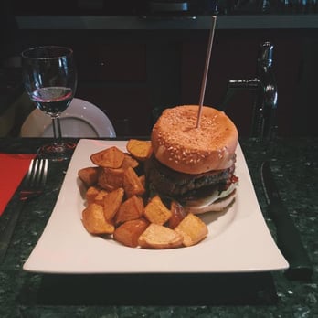 Casa Matabio - Burger maison, à la carte tous les midis ! - Tapas Bars Near Me - Toulouse, 31