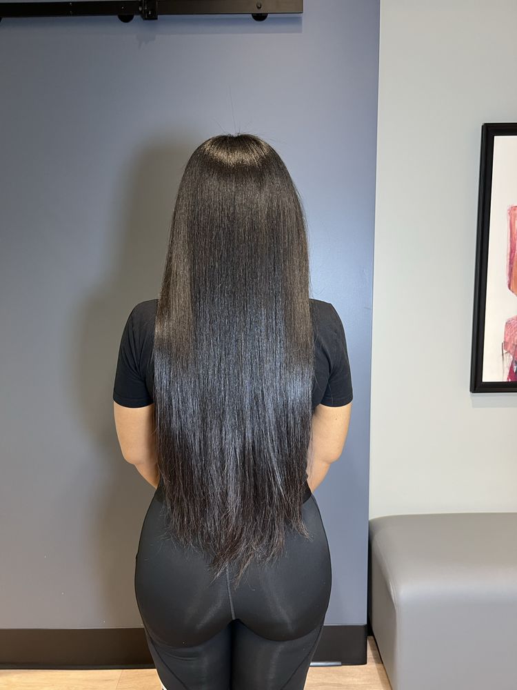Vanz Hair Loft Logo