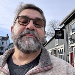 Handsome Devils Barber Lounge - Beard to up with Dee