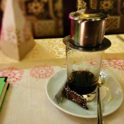 China White - Nicht auf der Karte, aber bestellbar ist der vietnamesische Kaffee, der den Genuss perfekt abrundet.