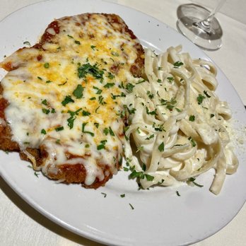 Palazzo's - Chicken Parmigiana - Italian Near Me - Houston, Texas Palazzo's - Chicken Parmigiana - Italian Near Me - Houston, Texas