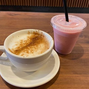 Cafe Crepes Square - Cappuccino and strawberry smoothie - Desserts Near Me - Suwanee, Georgia